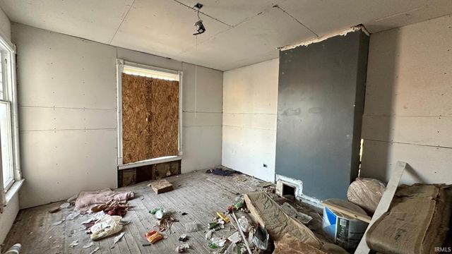 201 N 2Nd Street, Elkhart, IN 46516