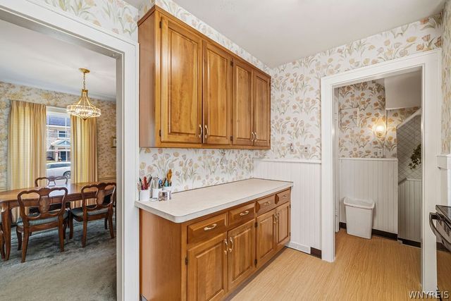 825 James Avenue, Niagara Falls, NY 14305
