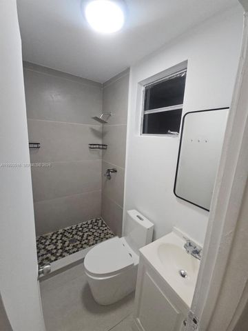 784 NW 100th St C, Miami, FL 33150