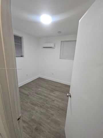 784 NW 100th St C, Miami, FL 33150