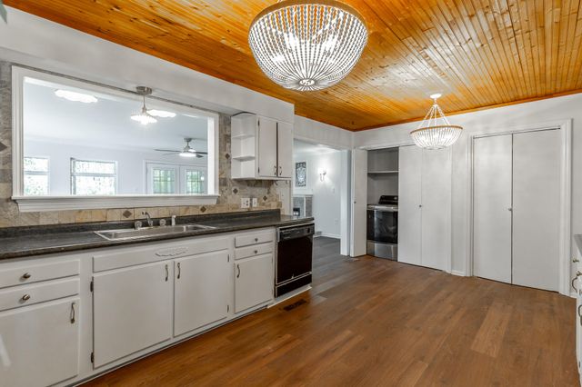 4001 Sherlin Drive, Chattanooga, TN 37412