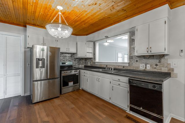 4001 Sherlin Drive, Chattanooga, TN 37412