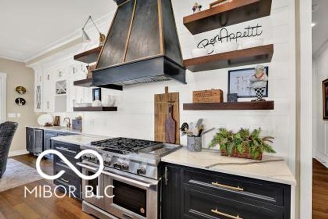 8145 Hanley Lane, Zionsville, IN 46077