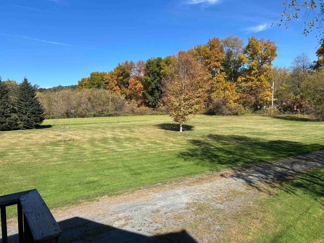 21 Boat Landing Road, Orford, NH 03777