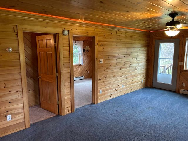 21 Boat Landing Road, Orford, NH 03777