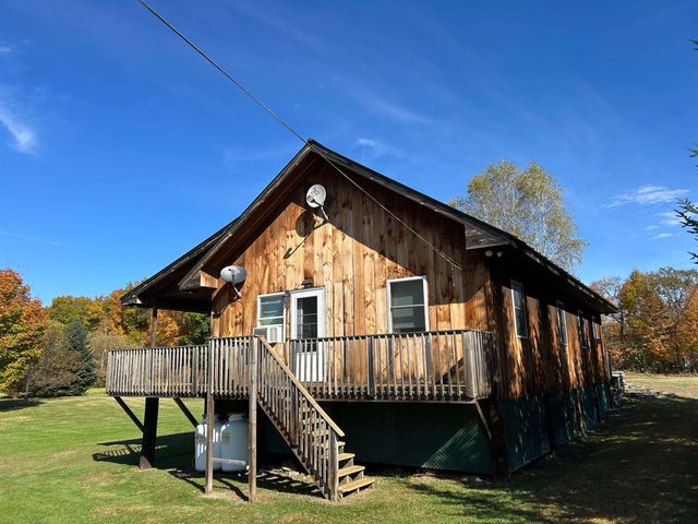 21 Boat Landing Road, Orford, NH 03777