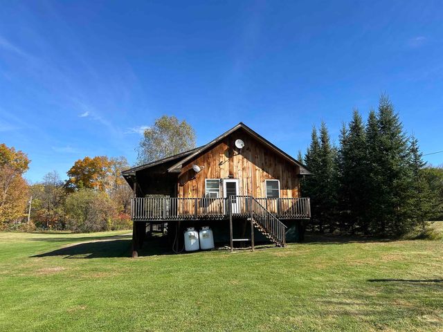 21 Boat Landing Road, Orford, NH 03777