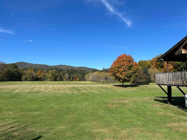 21 Boat Landing Road, Orford, NH 03777