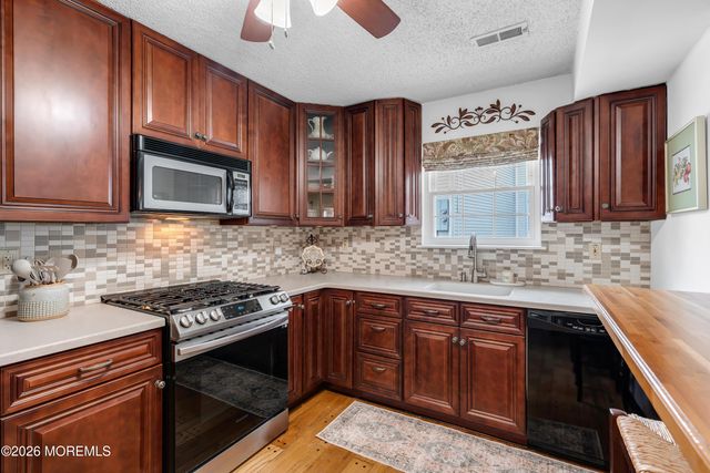 129 Tulip Lane, Freehold, NJ 07728