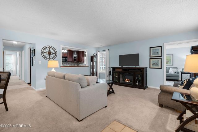 129 Tulip Lane, Freehold, NJ 07728