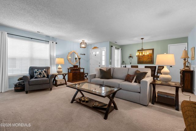 129 Tulip Lane, Freehold, NJ 07728