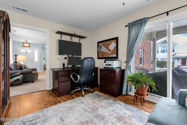 129 Tulip Lane, Freehold, NJ 07728