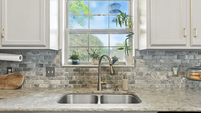 102 Oxford Ct, Goodlettsville, TN 37072