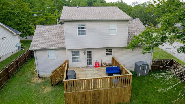 102 Oxford Ct, Goodlettsville, TN 37072