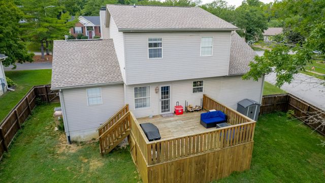 102 Oxford Ct, Goodlettsville, TN 37072