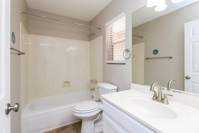 1702 W Jupiter Way, Chandler, AZ 85224