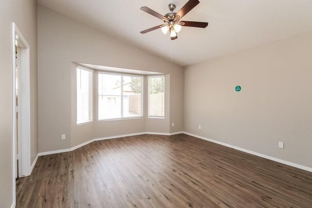 1702 W Jupiter Way, Chandler, AZ 85224