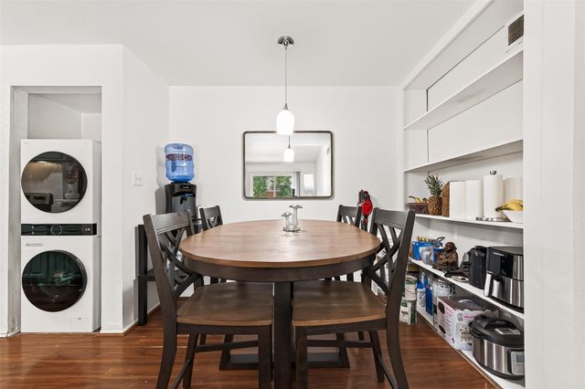 6001 Reims Road 908, Houston, TX 77036