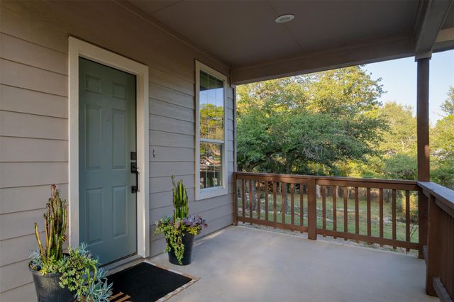 1816 Spring Valley DR, Dripping Springs, TX 78620