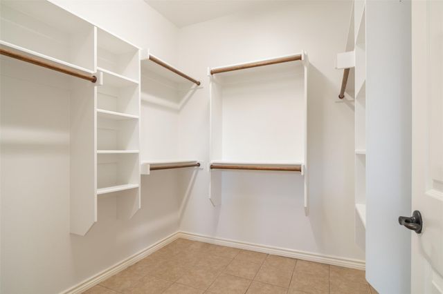 1816 Spring Valley DR, Dripping Springs, TX 78620