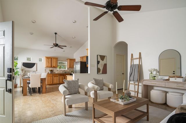 1816 Spring Valley DR, Dripping Springs, TX 78620