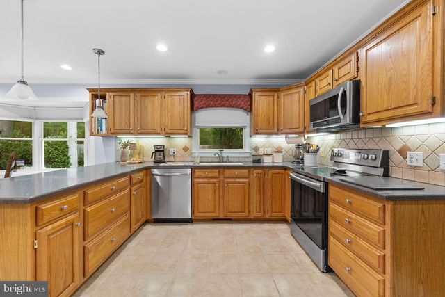4179 LINDSAY CT, Jeffersonton, VA 22724