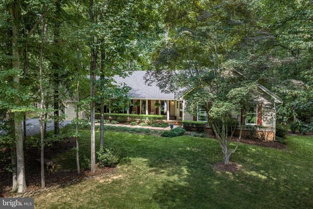 4179 LINDSAY CT, Jeffersonton, VA 22724