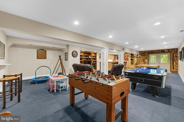 4179 LINDSAY CT, Jeffersonton, VA 22724