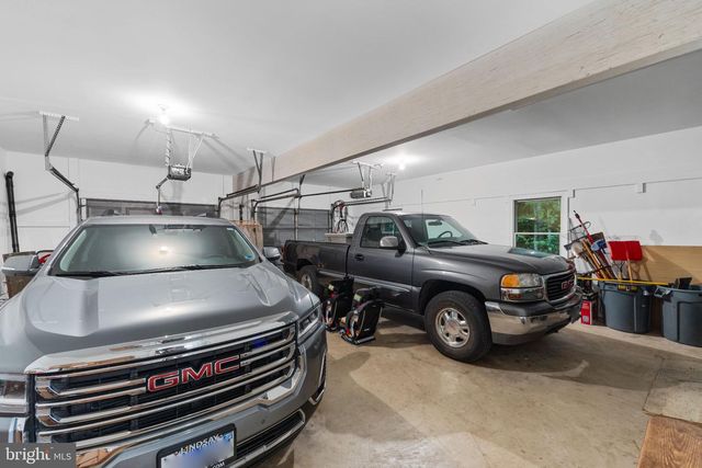4179 LINDSAY CT, Jeffersonton, VA 22724