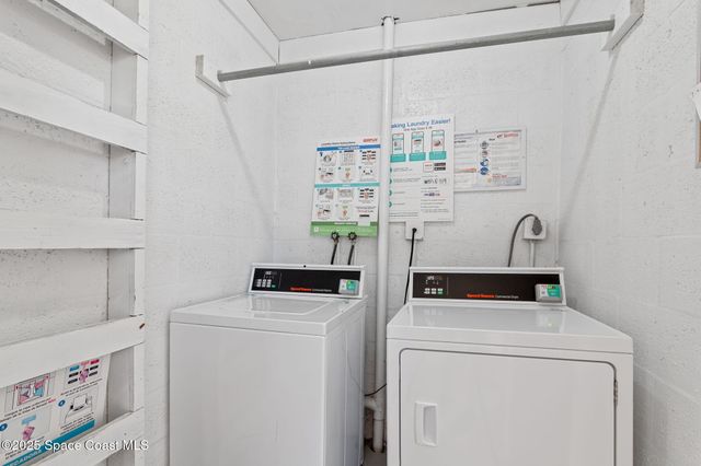 110 Springlake Court 201, Vero Beach, FL 32962