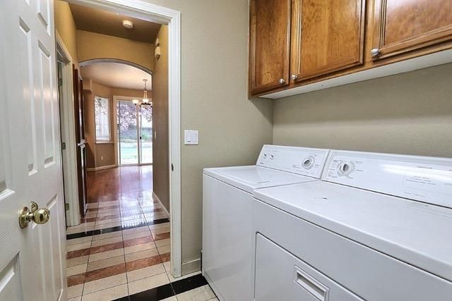2204 Misty Hollow Dr, Rocklin, CA 95765