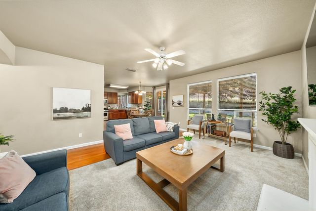 2204 Misty Hollow Dr, Rocklin, CA 95765