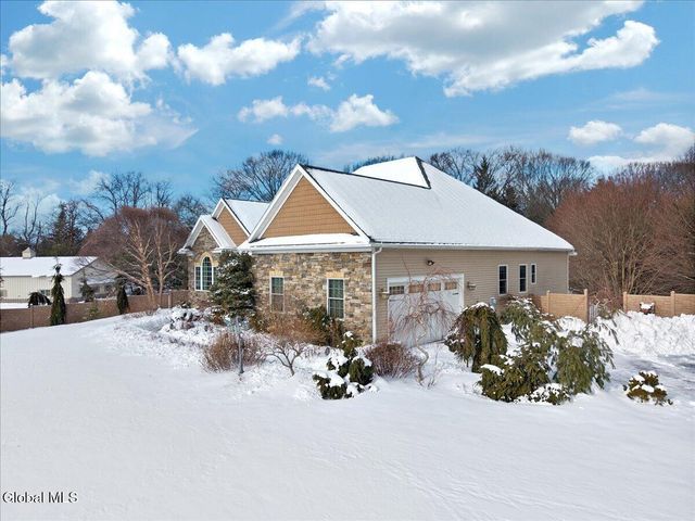 21 Estate Drive, Schodack, NY 12033