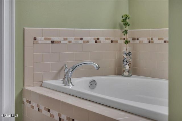 21 Estate Drive, Schodack, NY 12033