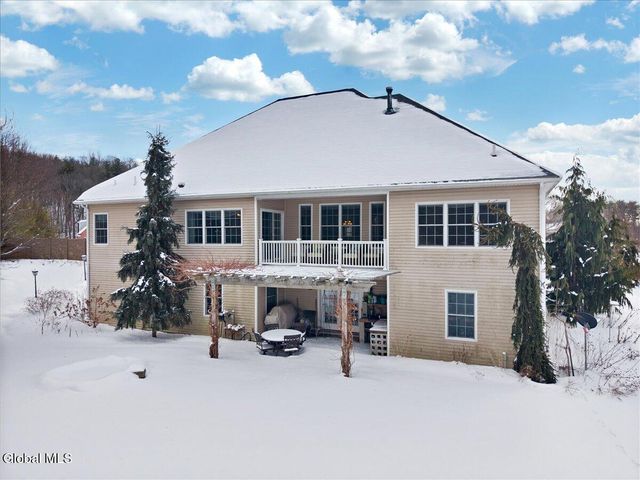 21 Estate Drive, Schodack, NY 12033