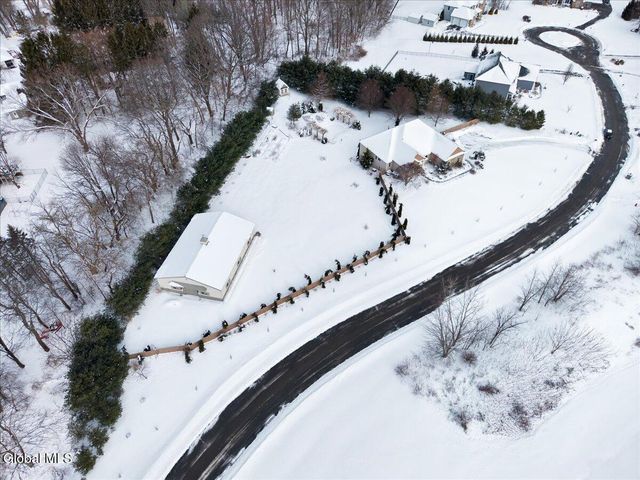 21 Estate Drive, Schodack, NY 12033