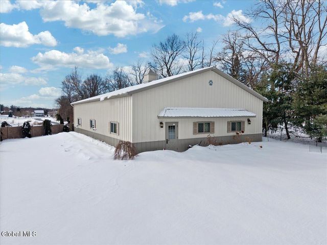 21 Estate Drive, Schodack, NY 12033