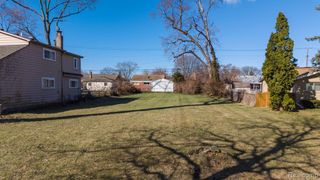 8505 Fenton Street, Dearborn Heights, MI 48127
