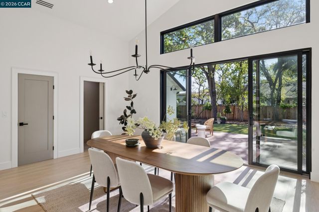 160 Via Del Sol, Walnut Creek, CA 94597