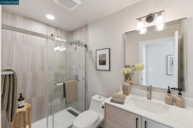 160 Via Del Sol, Walnut Creek, CA 94597