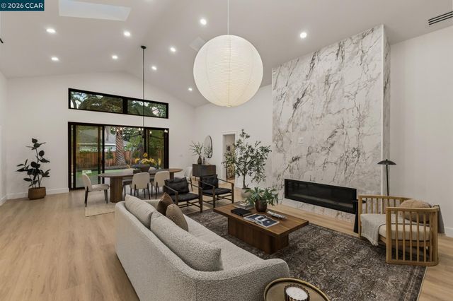 160 Via Del Sol, Walnut Creek, CA 94597