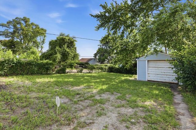 20182 Dequindre Street, Detroit, MI 48234