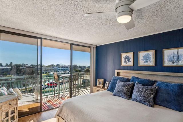 1 KEY CAPRI 312E, Treasure Island, FL 33706