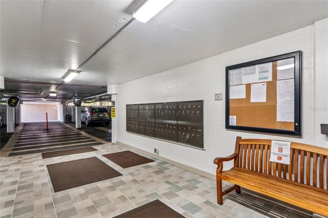 1 KEY CAPRI 312E, Treasure Island, FL 33706