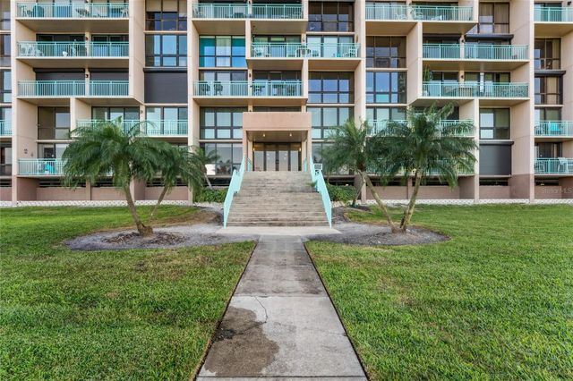 1 KEY CAPRI 312E, Treasure Island, FL 33706