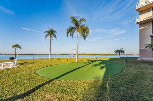 1 KEY CAPRI 312E, Treasure Island, FL 33706