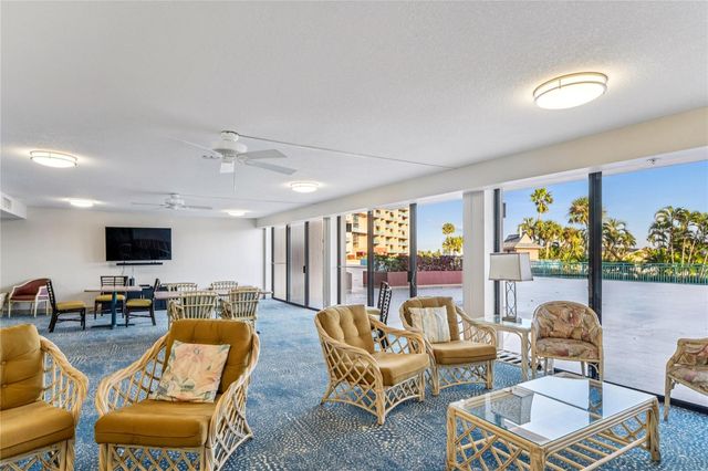 1 KEY CAPRI 312E, Treasure Island, FL 33706