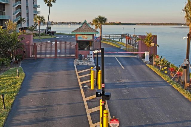 1 KEY CAPRI 312E, Treasure Island, FL 33706