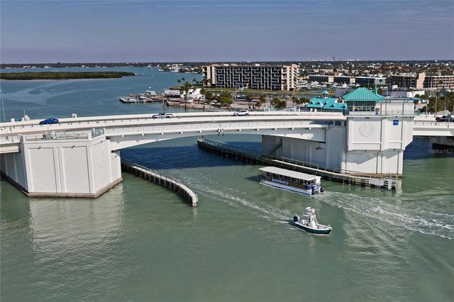 1 KEY CAPRI 312E, Treasure Island, FL 33706