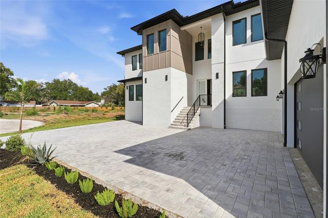 4706 W SAN CARLOS STREET, Tampa, FL 33629